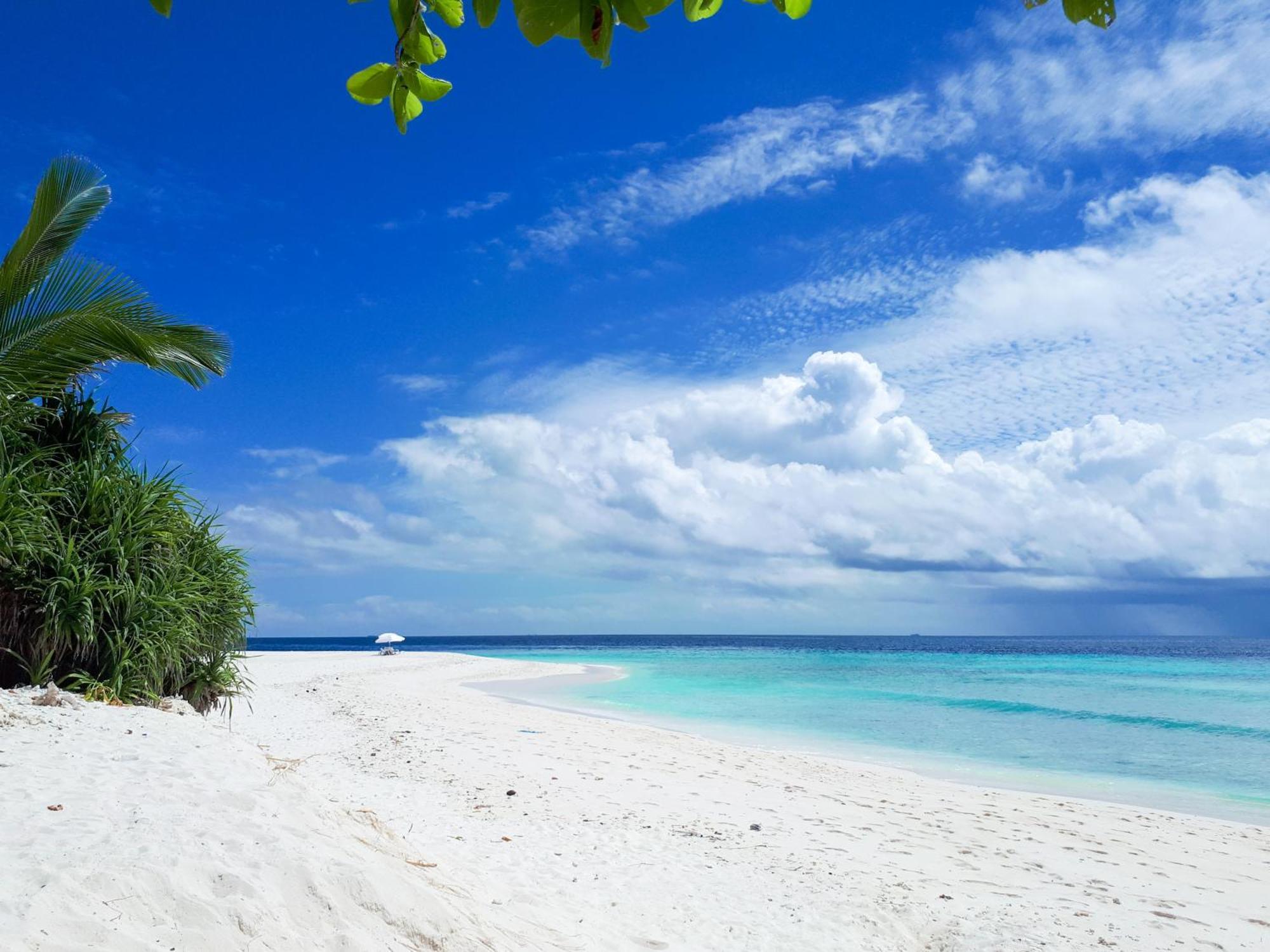 Ukulhas Villa Oceanview Hotel & Spa エクステリア 写真