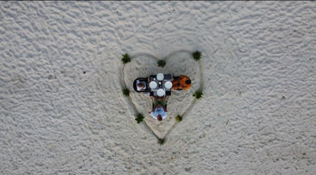 Ukulhas Villa Oceanview Hotel & Spa エクステリア 写真